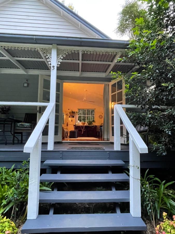 Romantic Cottage, Tamborine Mountain Exterior photo